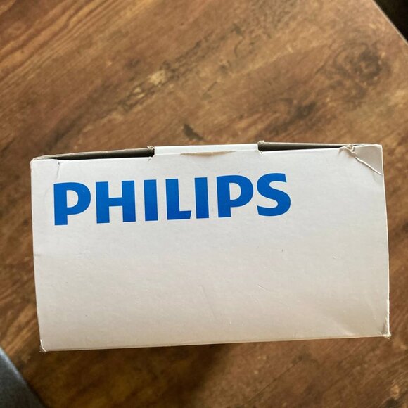 Philips 60-Count Warm White Mini Faceted LED String Lights Holiday Christmas - Picture 5 of 9